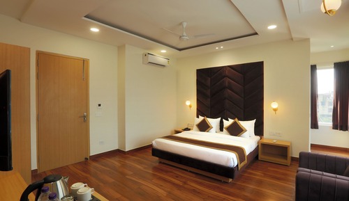 Deluxe Double Room, City View