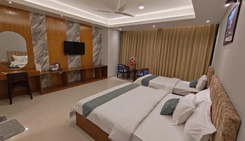 Executive Triple Room, City View
