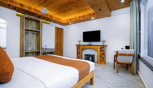Executive Room, Valley View