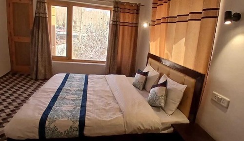 Luxury Double Room, Balcony, Garden View