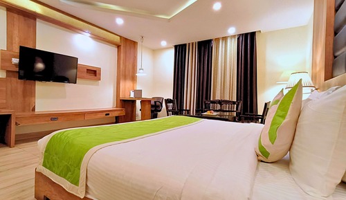 Club Room