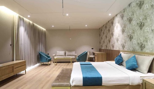 Luxury Room