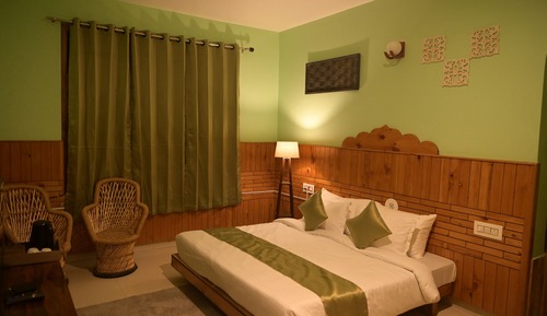 Deluxe Room, Balcony, Valley View
