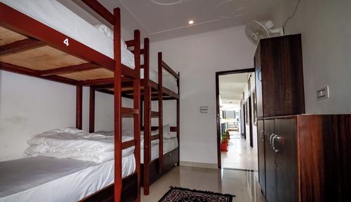Shared Dormitory, Women only, Balcony