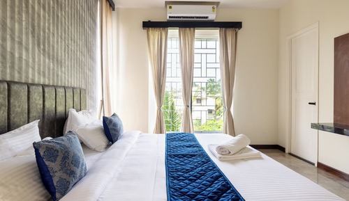 Signature Suite