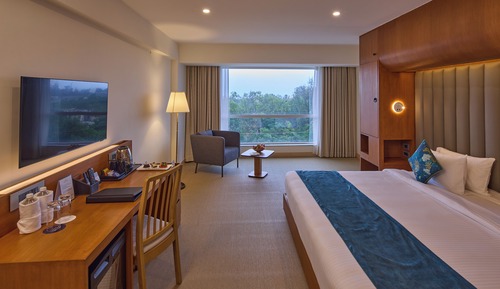 Grand Room, 1 Double Bed (Premier | Canal View)