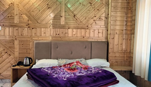 Deluxe Double Room, Balcony, Mountain View