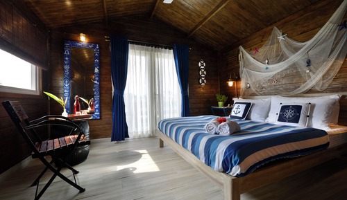 Log Cabin