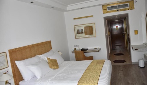Superior Room, City View