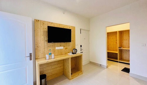 Super Deluxe Room Without View