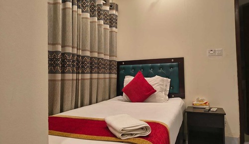 Junior Room, City View