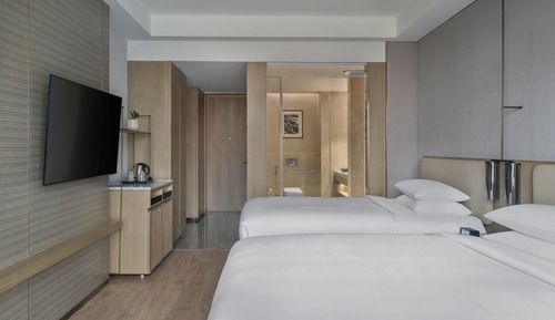 Executive Room, 2 Twin Beds, Hill View