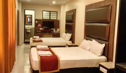 Family AC ( Basement Room)
