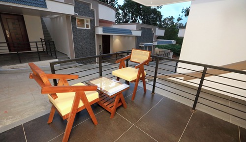 Premium Cottage, City View