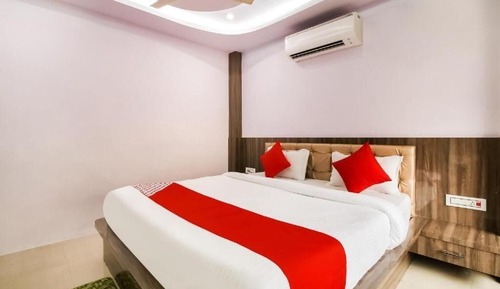 Deluxe Room, City View