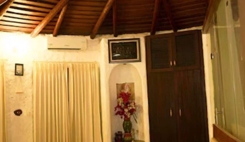 Premium Jacuzzi Sanctum