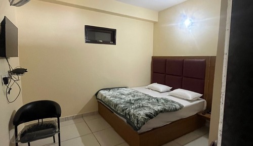 Basic Double Room