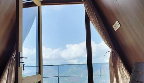 Classic Chalet, Mountain View