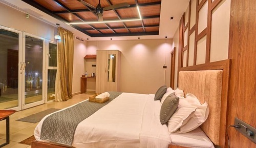 Premium Room, Balcony, Garden View