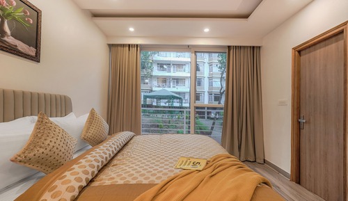 Deluxe Apartment