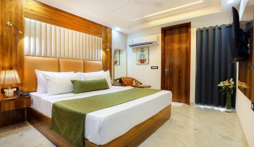 Deluxe Double Room with Balcony