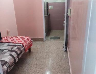 Single Room with Private Bathroom