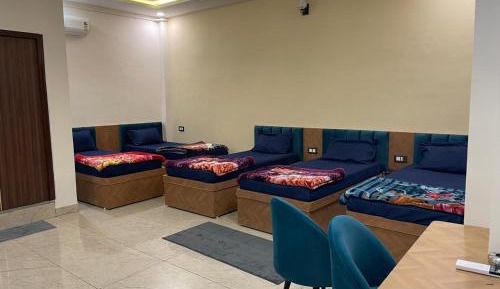 Single Bed in Mixed Dormitory Room