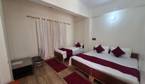 Comfort Triple Room with Shower