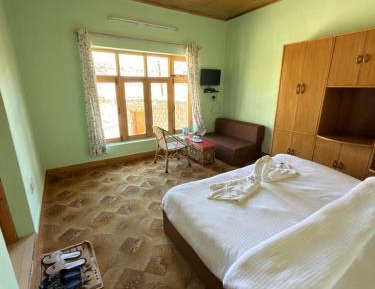 Double Room with Private Bathroom
