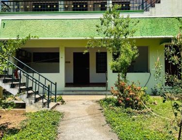 Deluxe Double Room (2 Adults + 1 Child)