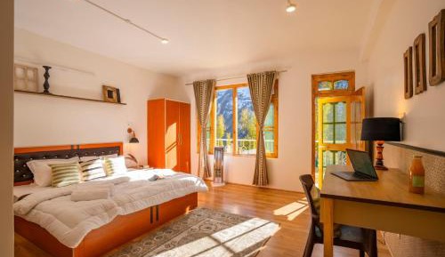 Superior King Room