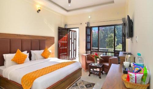 Super Deluxe Room With Balcony - View of Valleys and Mountains