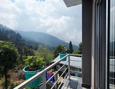 Triple Room with Mountain View