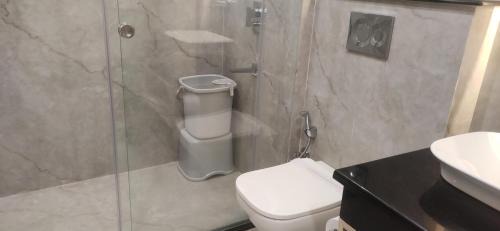 Deluxe Double Room (2 Adults + 1 Child)