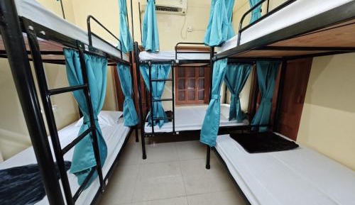 Mixed Dormitory Room