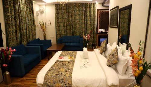 Suite Family Quad Room