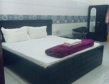 Deluxe Double Room with Shower