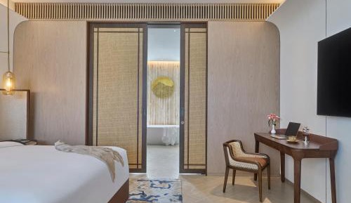 Classic Twin Room with Pool View