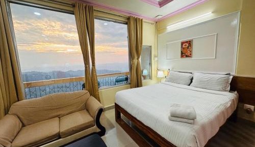 Apartment with View and Balcony