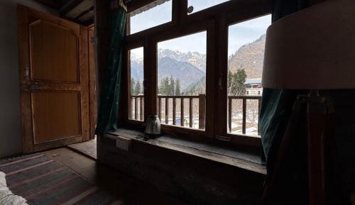Double Room with Mountain View