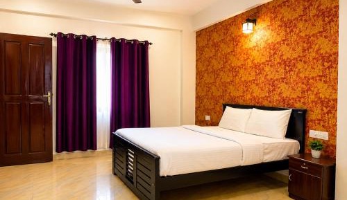Deluxe Double Room (2 Adults + 1 Child)