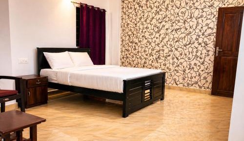 Deluxe Double Room (2 Adults + 1 Child)