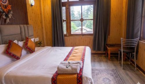King Room with Mountain View