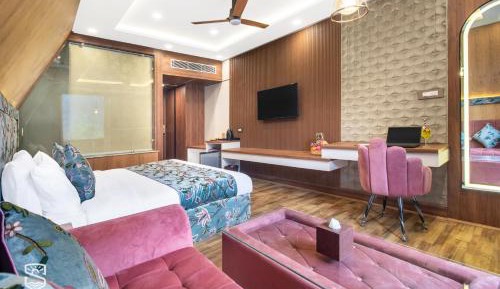 Double Room with Mountain View