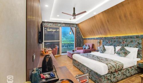 Superior King Room