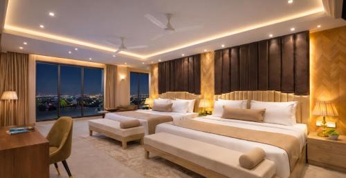 Deluxe Family Suite