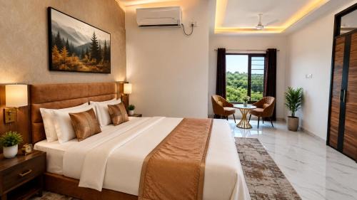 Superior King Room