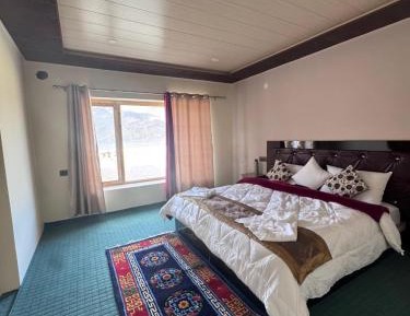 King Room with Lake View