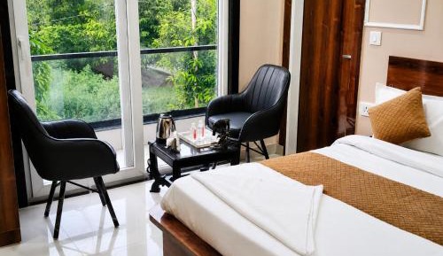 Deluxe Double Room with Balcony