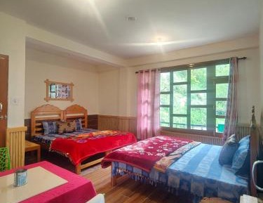 Family Room with Mountain View